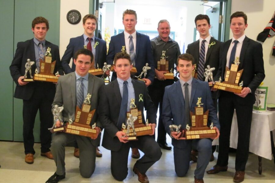 Islanders hand out year-end awards