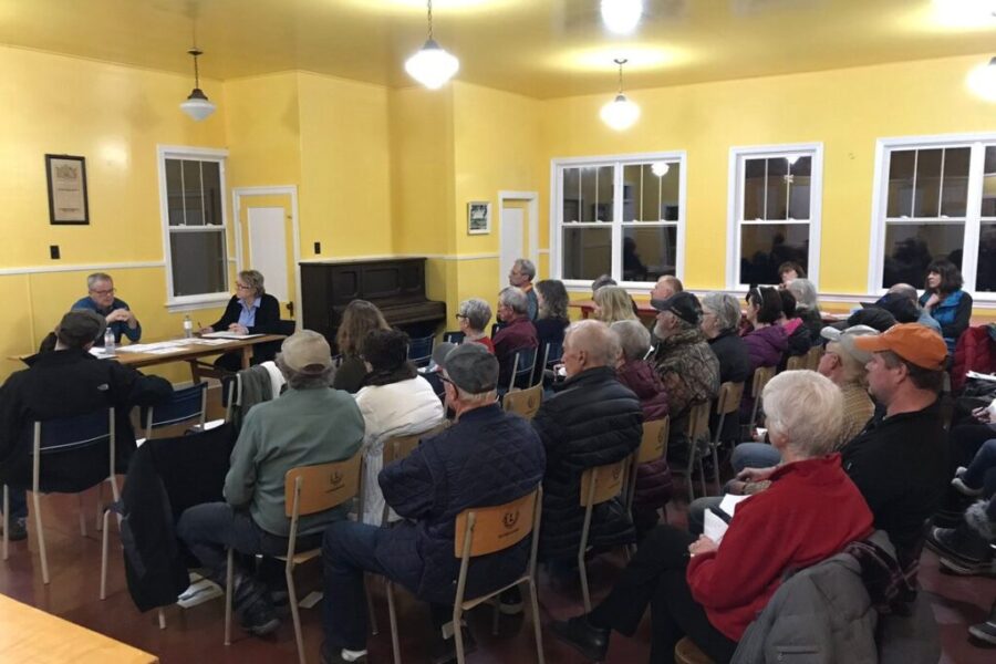 Group members say MODG councillors not transparent enough