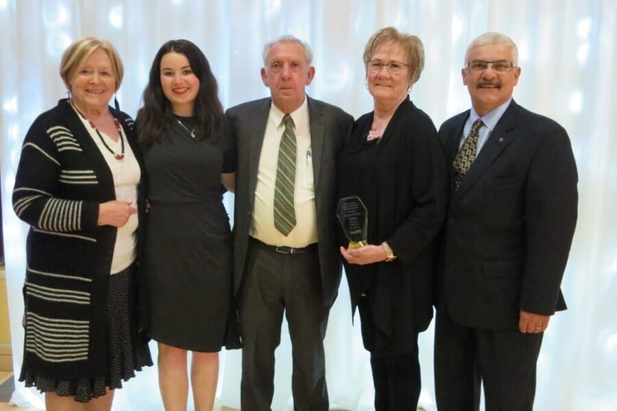 Chamber reps present annual awards