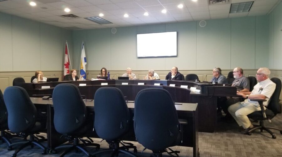 Deputy warden pleased triple murder-suicide inquiry will be held within community