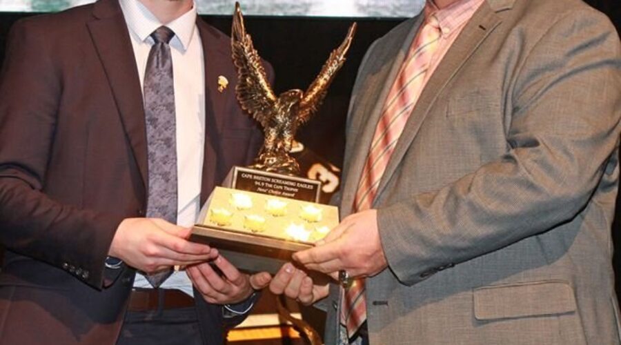 Smith earns three awards at Screaming Eagles’ banquet