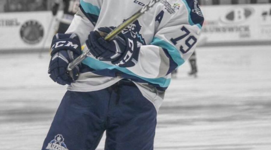 Gillis joins Crushers