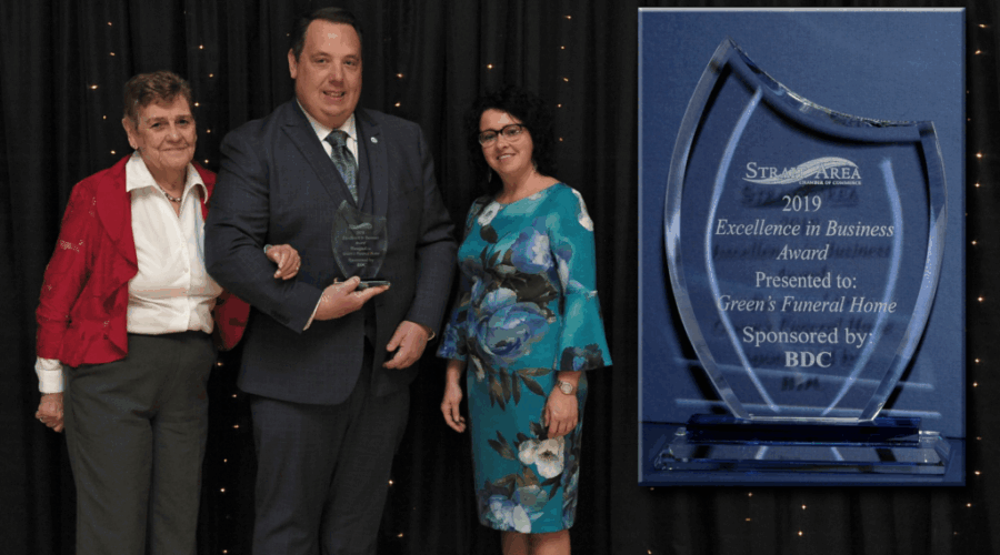 Chamber officials present annual awards