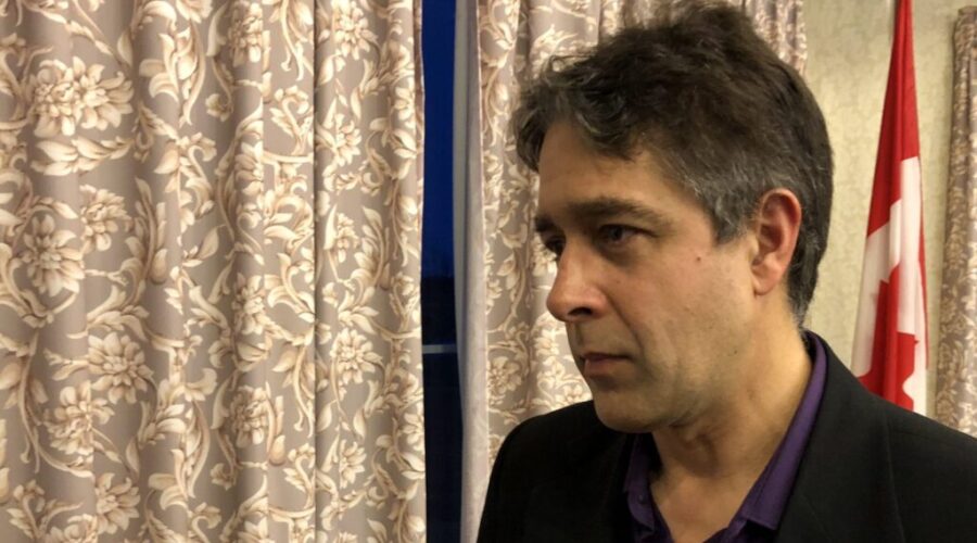 Warden looks forward to working with new MP