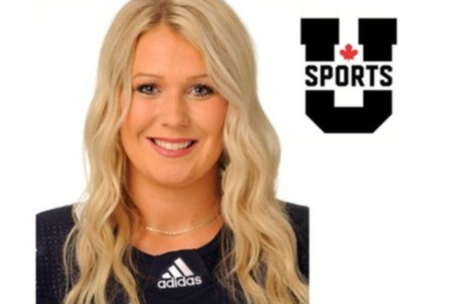 StFX hockey forward wins national award