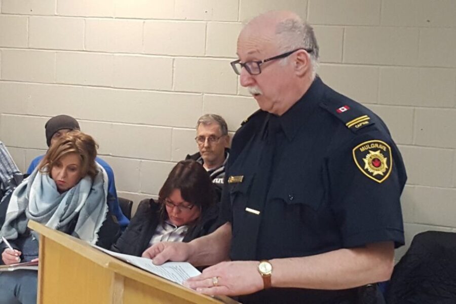 Councillors, fire department executive to address issues