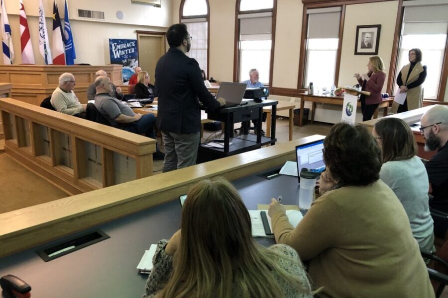 Municipal councillors to attend meeting with Bell Aliant reps