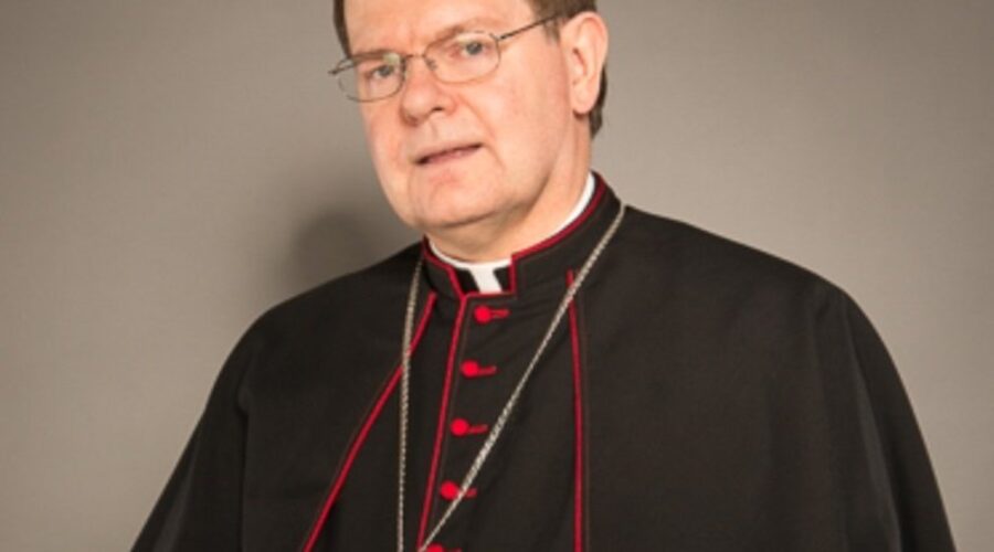 Bishop suspends all public masses