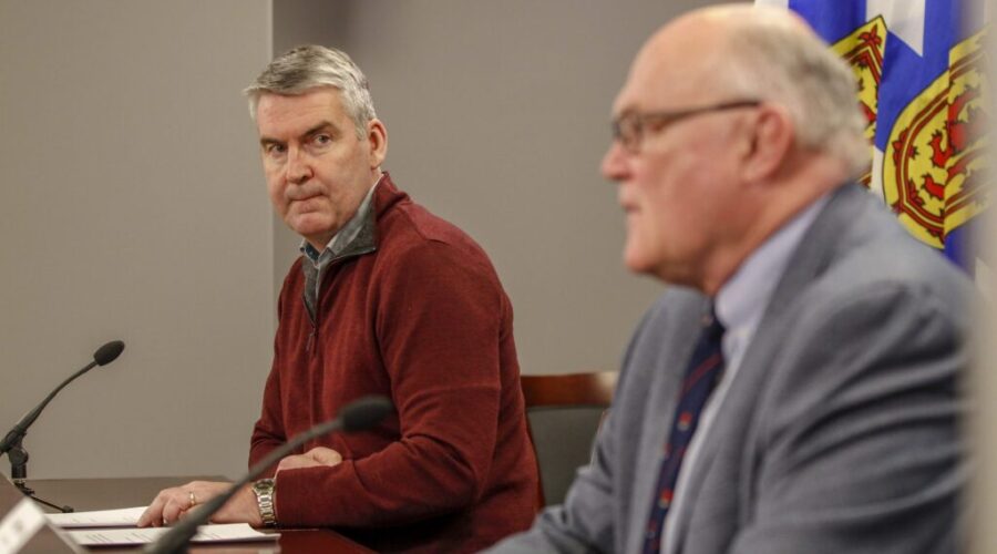 Province begins equipping front-line nursing home workers with masks