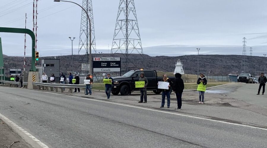Fishermen protest for open lobster season at causeway