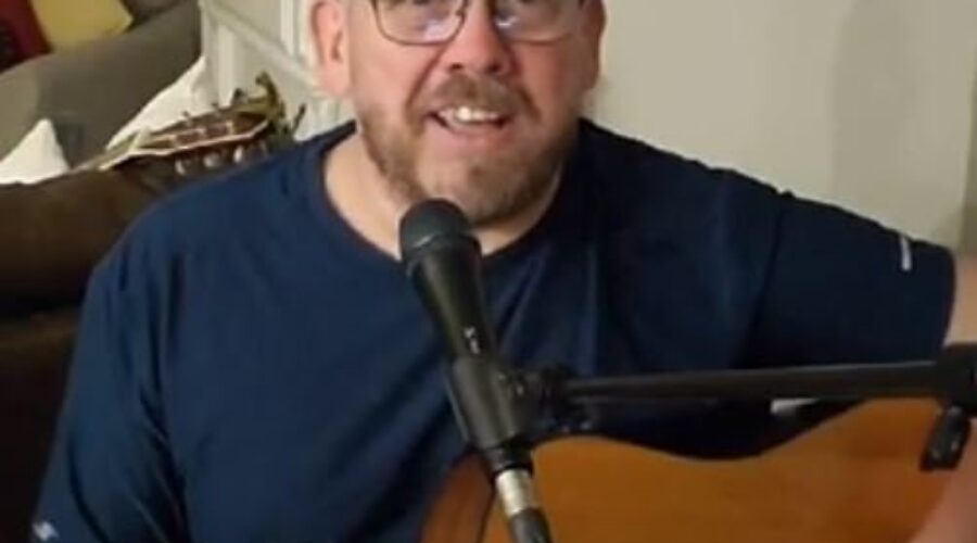 7pm August 14 – Dave Elliott and Justin Stewart