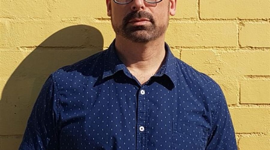 7pm October 23rd – Tony Ronalds