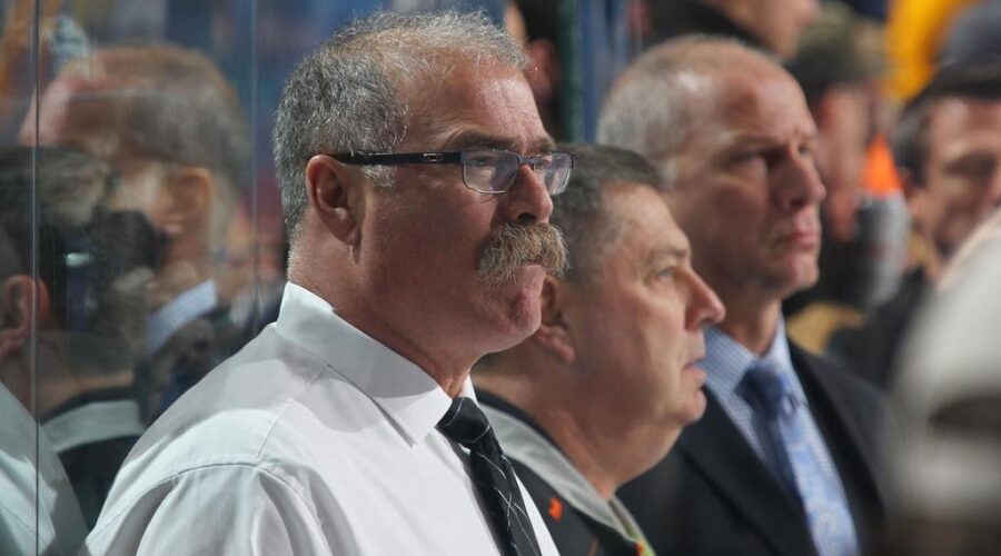 MacLean out as CBJ assistant coach