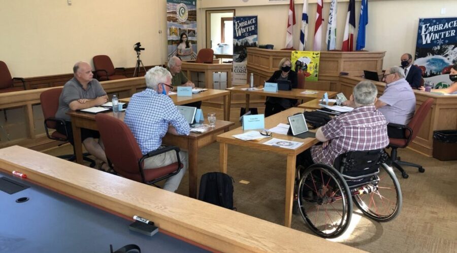 Councillors disagree with MLA on housing project