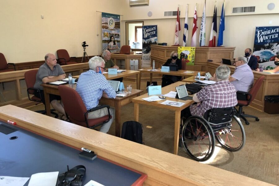 Councillors disagree with MLA on housing project