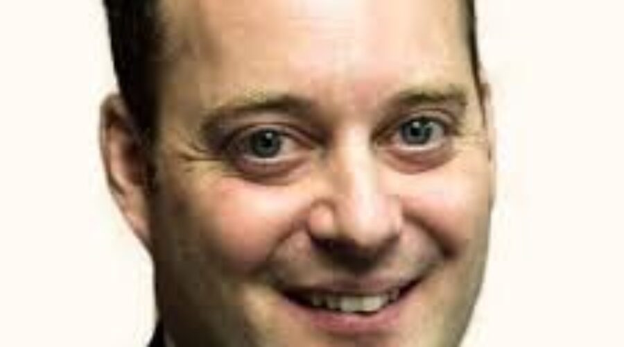 Delorey exits cabinet before likely leadership bid