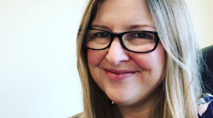 Mayor says locum doctor wants to stay in the province