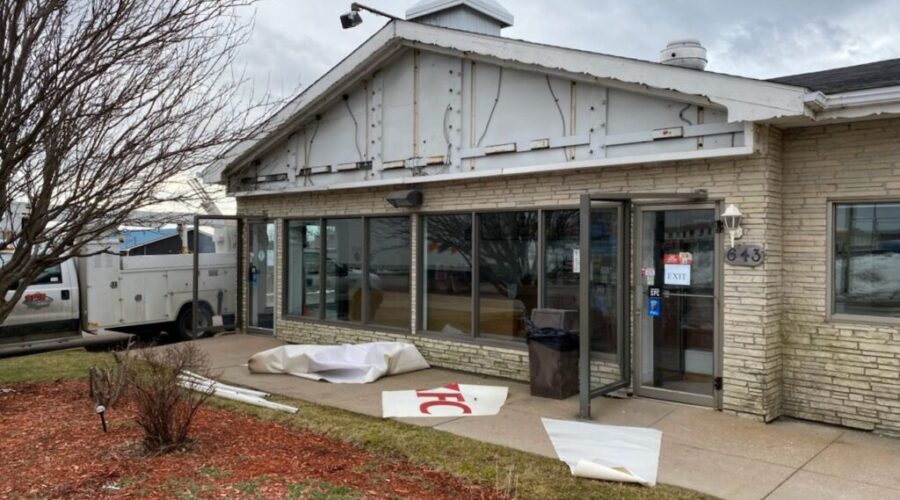 Local fast-food joint suddenly shutters