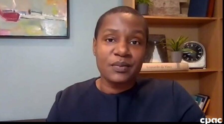 Green leader slams vaccine “stockpiling”