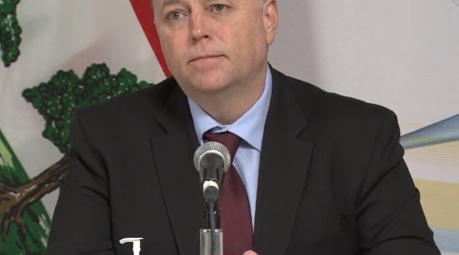 PEI premier hesitant to set exact date to reopen border