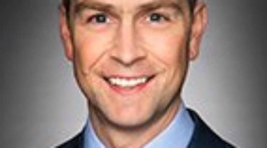 MP apologizes after appearing naked before virtual meeting