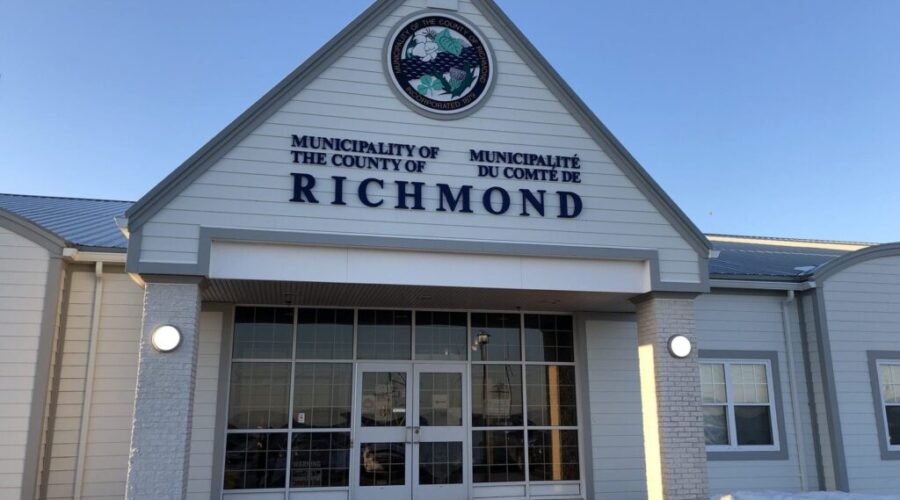 Council pushes budget decision in face of potential tax hike