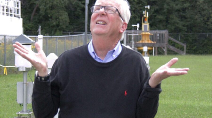 Climatologist says we’re in for warm, dry summer