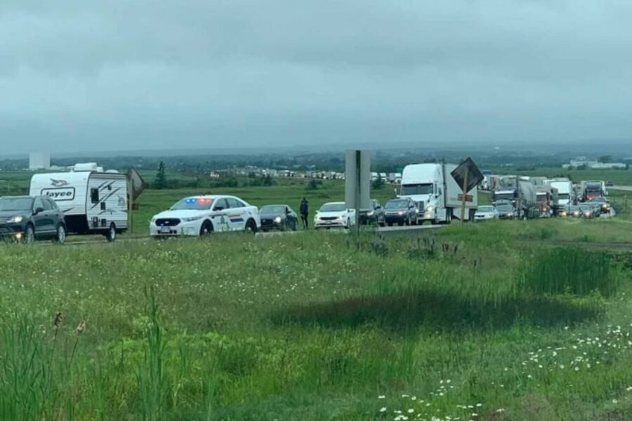 Three arrests in connection with border blockade