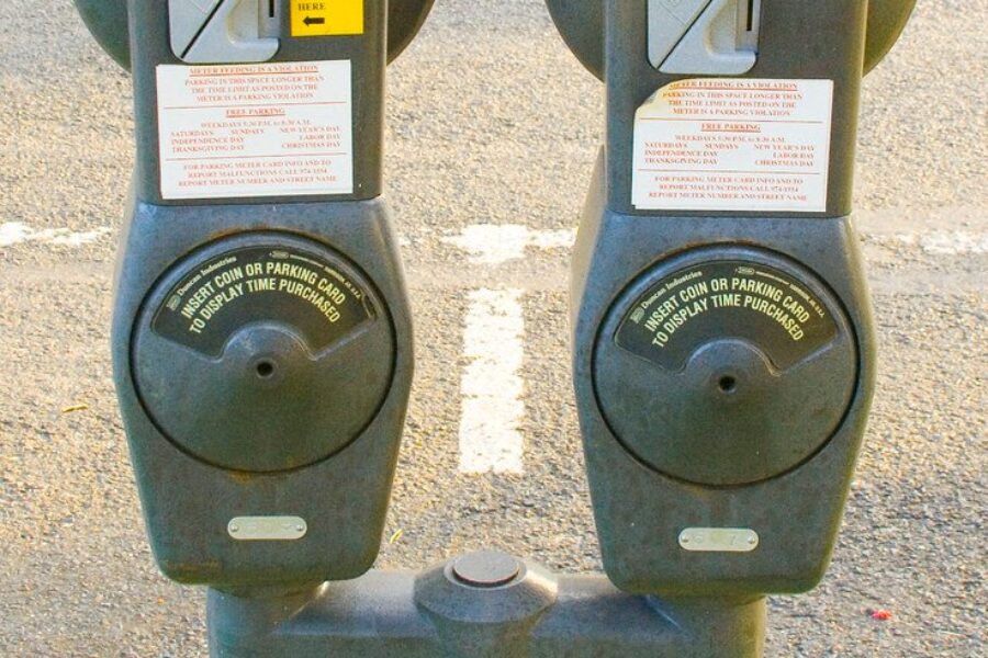 Parking meter by-law passes first reading