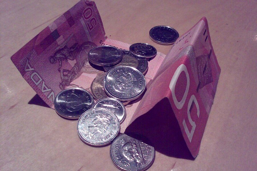 First Year Students Should Stick To A Budget