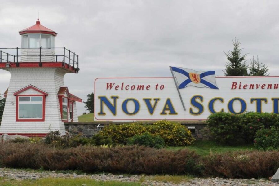 Travellers to N.S. from N.B. under more restrictions Wednesday