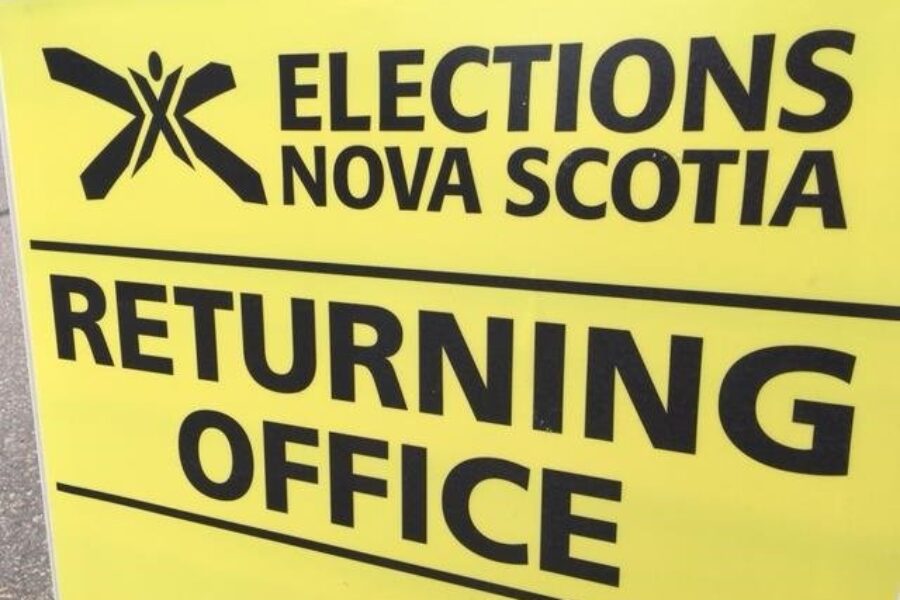 Day 30: parties chasing support on the doorstep