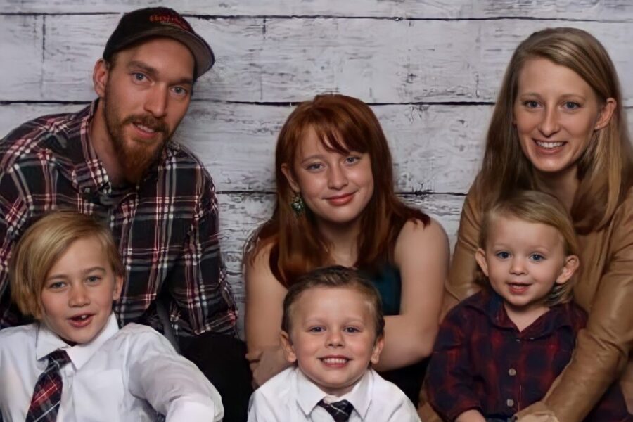 Investigators rule camper fire that killed family of six accidental