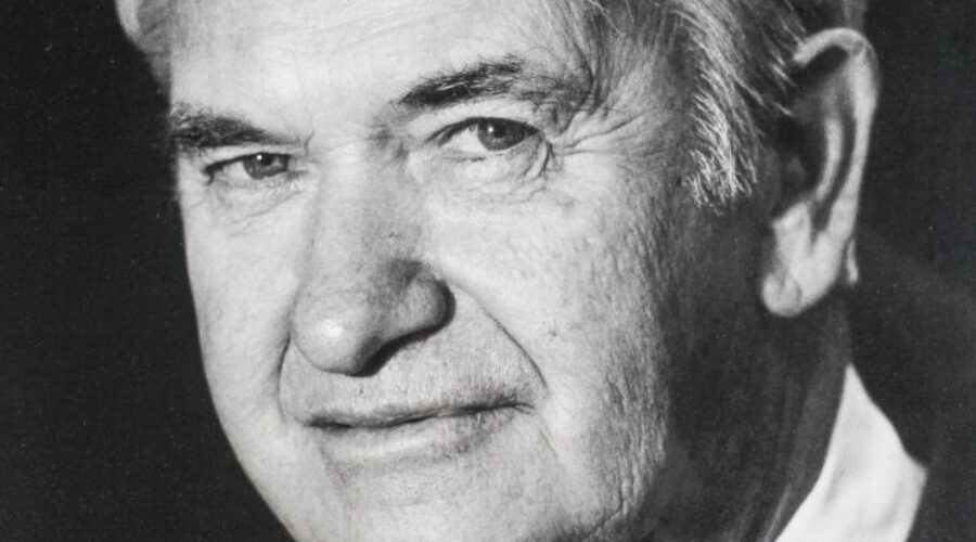 Former Premier Roger Bacon Dead at 95