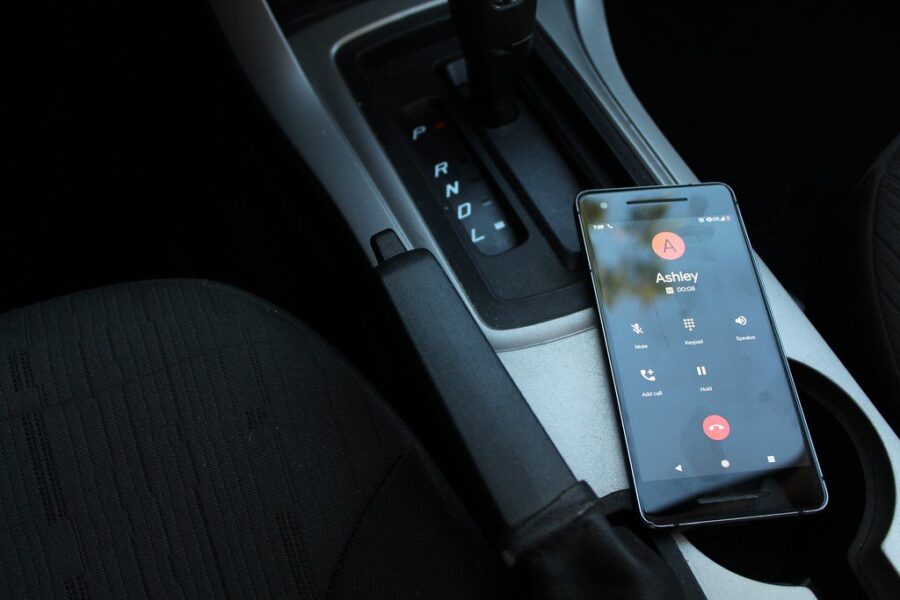 Aggressive Drivers and Red Light Runners = Largest Concern For Canadian Drivers