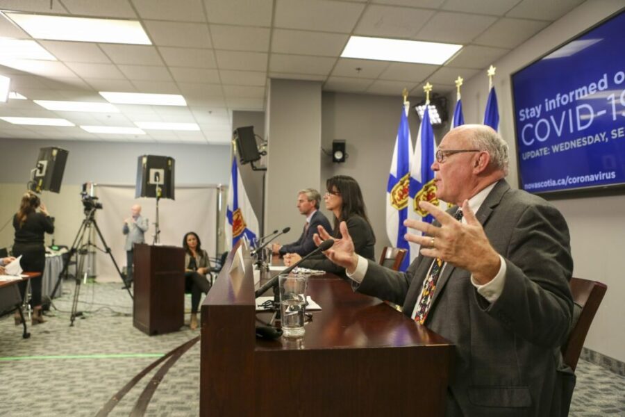 COVID-19: Another 511 new cases, outbreak at seniors homes