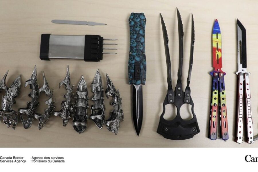 Amherst man charged with weapon smuggling