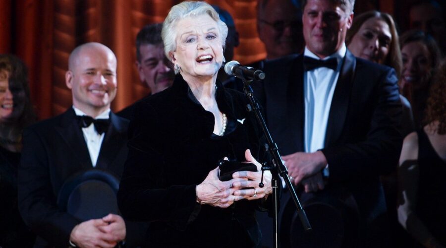 Angela Lansbury Passes Away