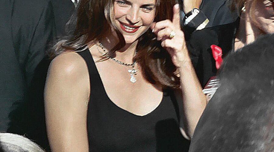 Actress Kirstie Alley Dead At 71