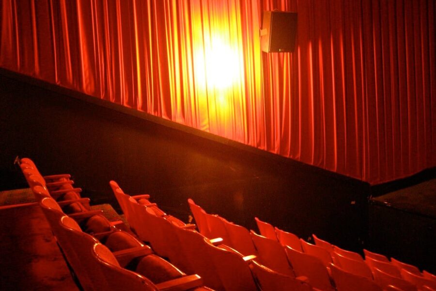 Cineplex Asks Canadians Their Favourite Holiday Movies