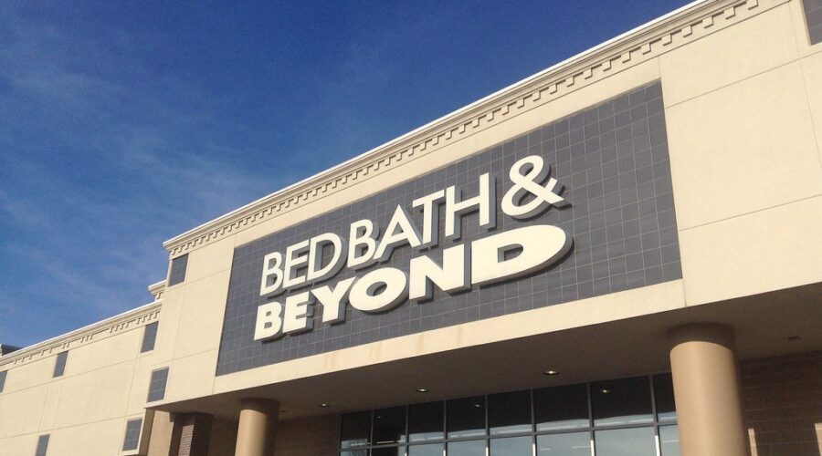 Bed Bath and Beyond Closing Up In Canada