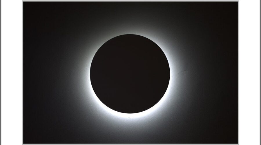 Total solar eclipse coming April, 2024