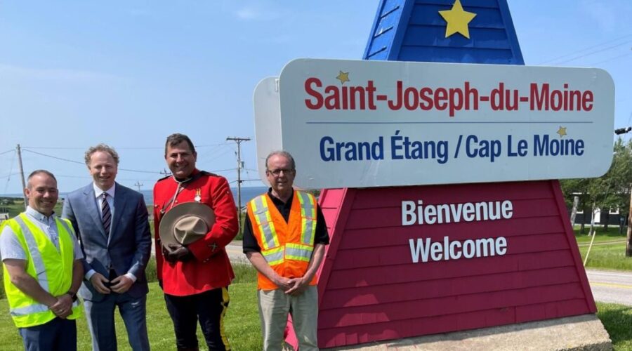Wind signs coming for treacherous stretch of road in Acadian Region