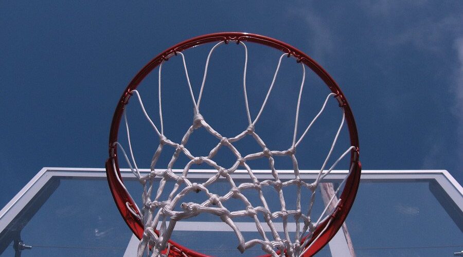 Women to battle for basketball championship in Saint John