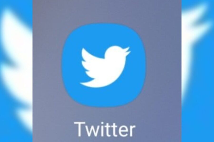 Twitter revamps its logo