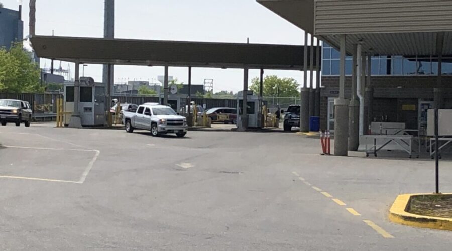 Tips for a speedy border crossing this long weekend