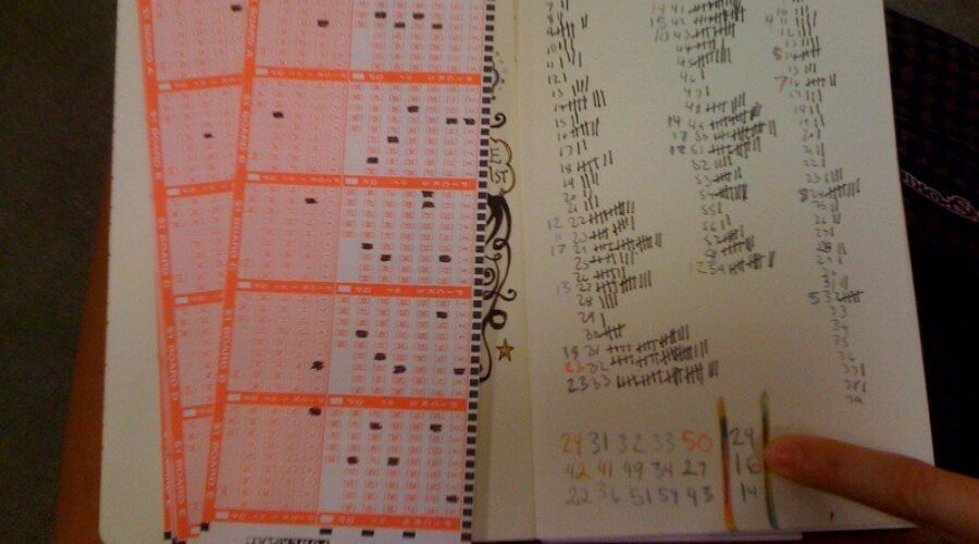 Tonight’s Powerball jackpot over $800 million in the US