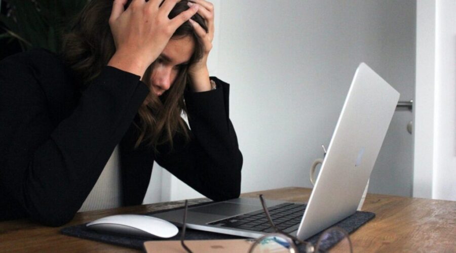 40 percent of Canadians feeling more stressed than last year