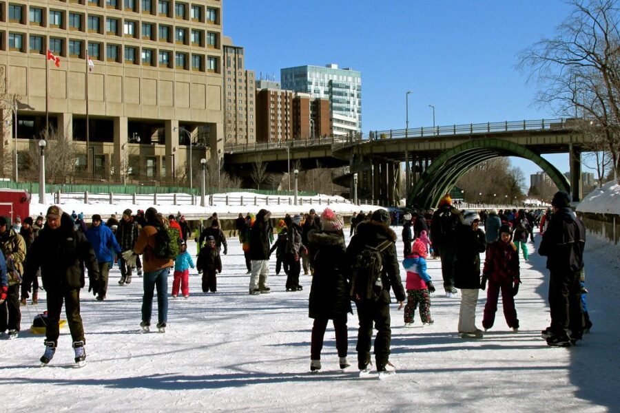 Skaters finally return to Rideau Canal after a whole season off
