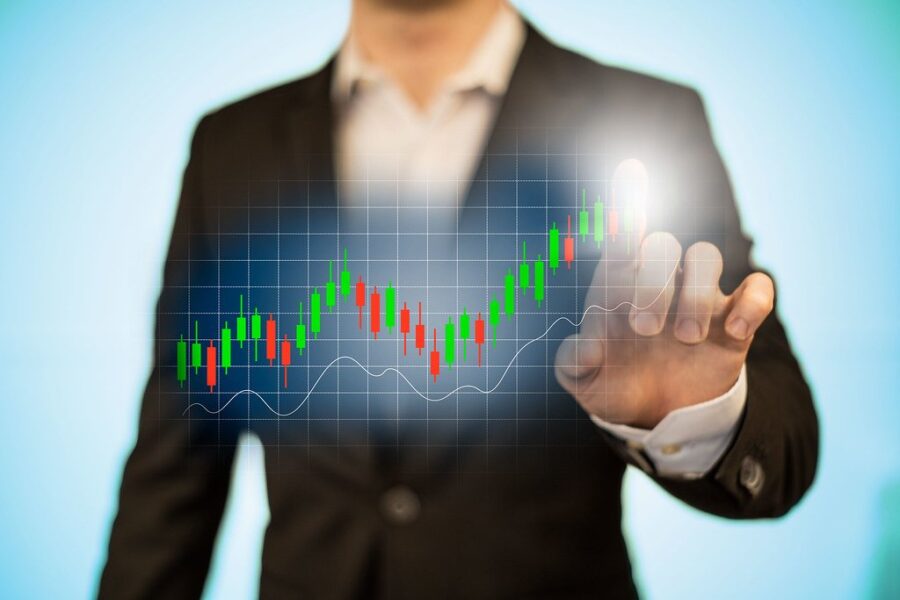 Canadian CEOs earned 246x more than average working Canadians in 2022